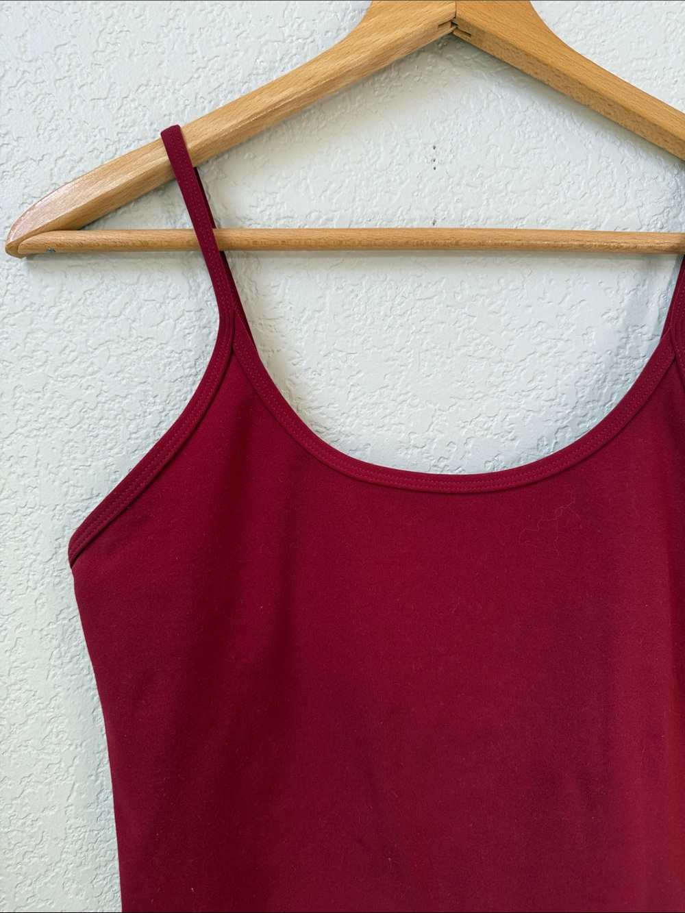 Lorna Jane Crop Top Work Out Tank Red size Medium - Picture 3 of 8